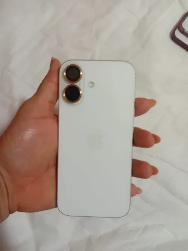 iPhone 17