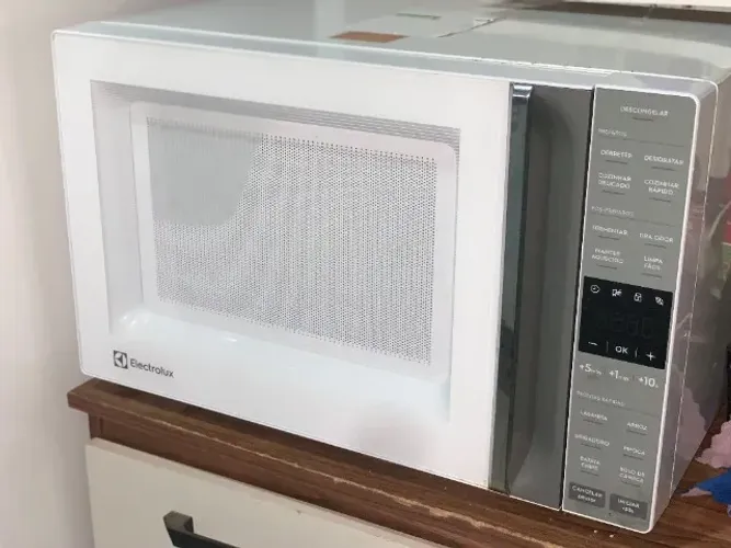 Micro-ondas Electrolux Branco