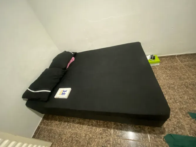 Vendo cama de casal 