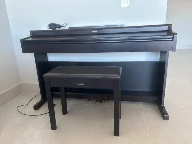 Piano Yamaha