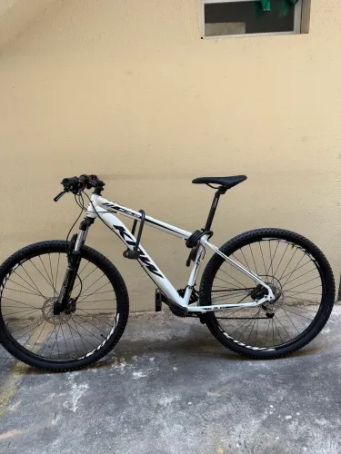 Bicicleta KRW aro 29 branca
