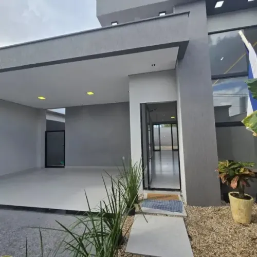 Casa de Alto Padrão c/ 3 Quartos sendo 1 Suíte no Águas Claras / Financia