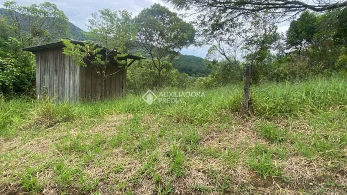 Oportunidade! Terreno de 1.500m² com Escritura em Vargem Grande - Florianópolis