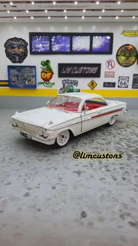 Jada toys 1:24 - Chevrolet Impala 1961