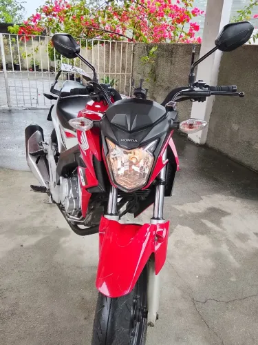 Honda Twister 250f