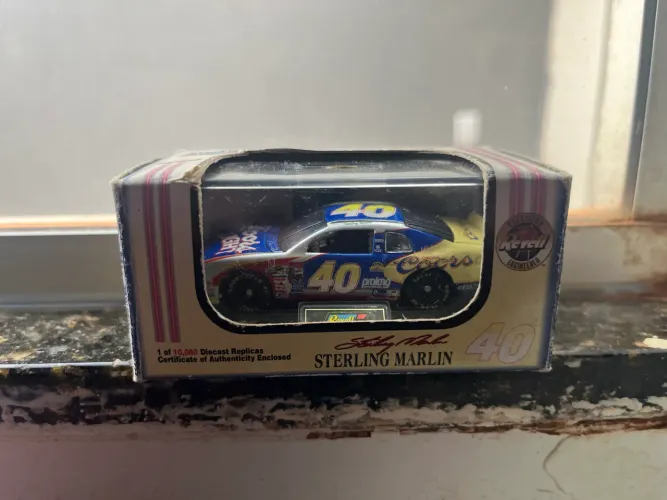 Miniatura Nascar Sterling Marlin #40