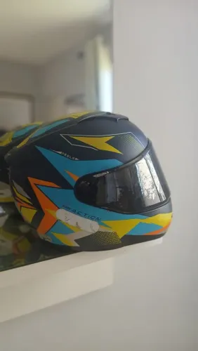 Capacete tamanho 58