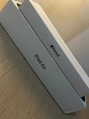 iPadAir (5th Generation) Wi-Fi