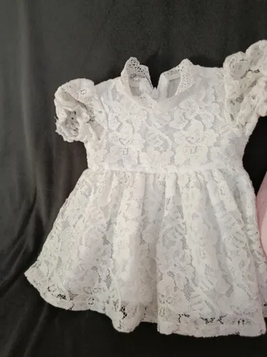 Na compra da bebê reborn (nova) leva o vestido de brinde 