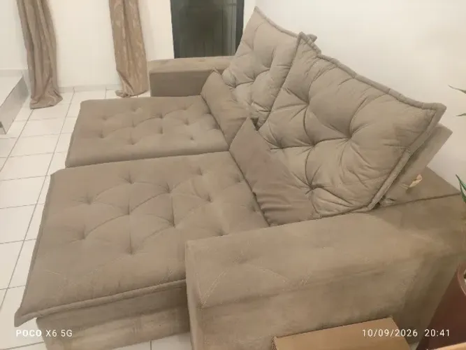 Sofá muitíssimo novo