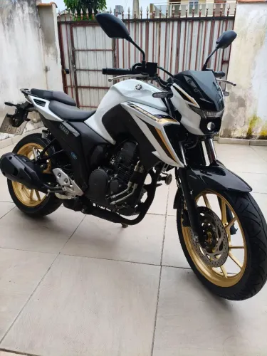 Fz25 impecável sem detalhes 2025
