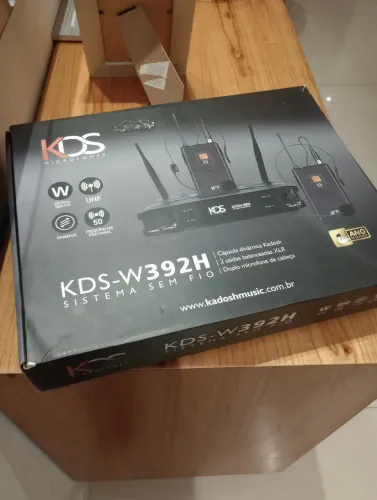 Microfone profissional Kadosh KDS-W392H sem fio para shows e palestras Perfeitas condições
