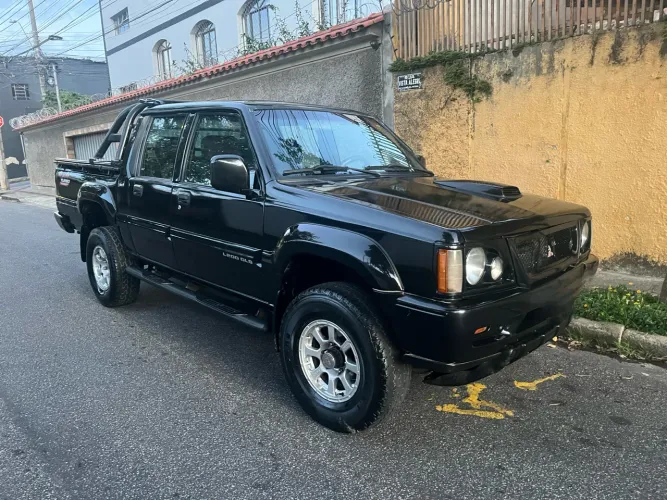 Mitsubishi L200 GLS 2.5 4X4 CD Diesel 2001