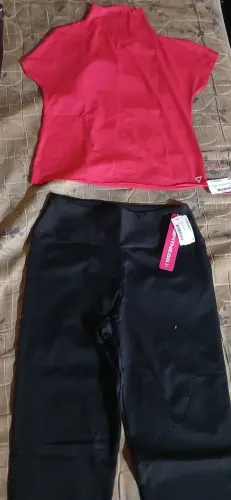 Blusa gola + legging laser pop star