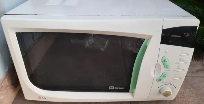 Forno de micro-ondas LG 30litros