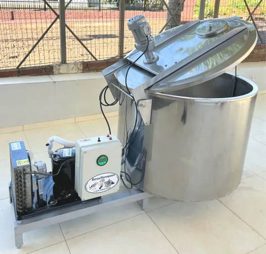 Resfriador de Leite Tanque Misturador 300 Litros De Açaí Sorvetes e Gelatos Polpas Suco