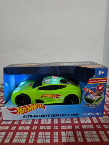 Carrinho Hot Wheels com Luz e Som