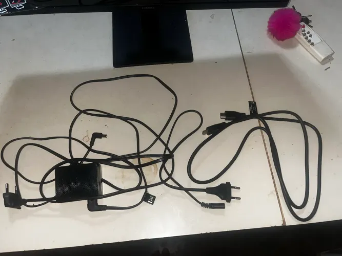 Monitor Samsung 24? Full HD 100Hz HDMI VGA - Pouquíssimo Uso