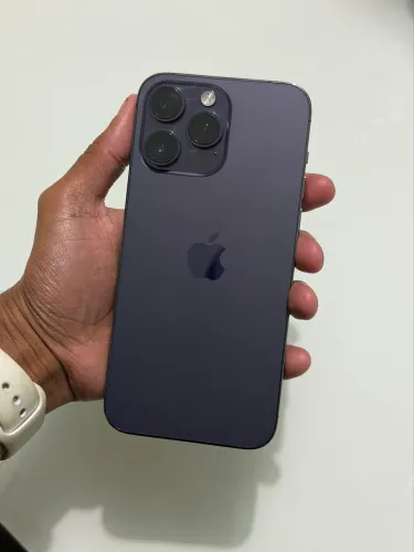? iPhone 14 Pro Max 128GB, Roxo profundo.