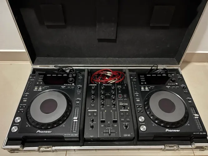 Kit Pioneer CDJ 850 + Mixer DJM 350 com Case e Cabos RCA 