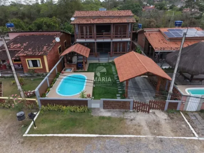 Casa fora de condomínio com 04 suítes em Gravatá/PE!