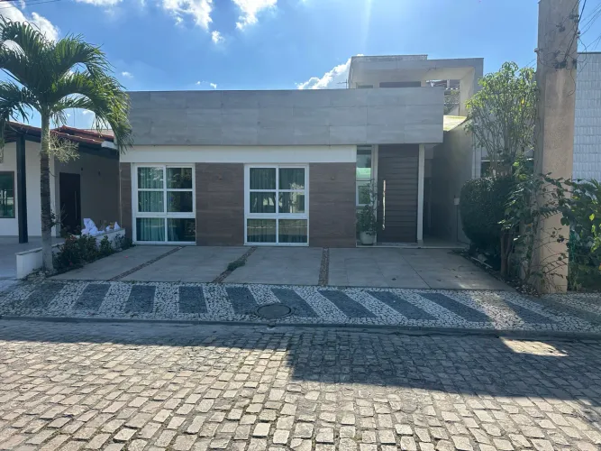 Casa Alto Padrão | 4 Suítes | Suíte Master com Banheira | Champs Elysées | R$ 850 Mil