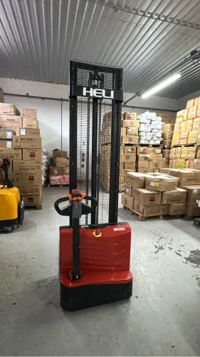 Empilhadeira Heli Elétrica 1,5T Duplex 4m