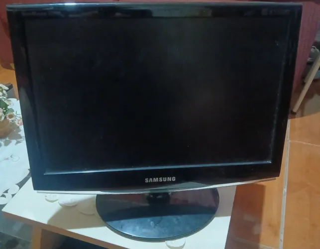 Monitor Samsung 17 polegadas 