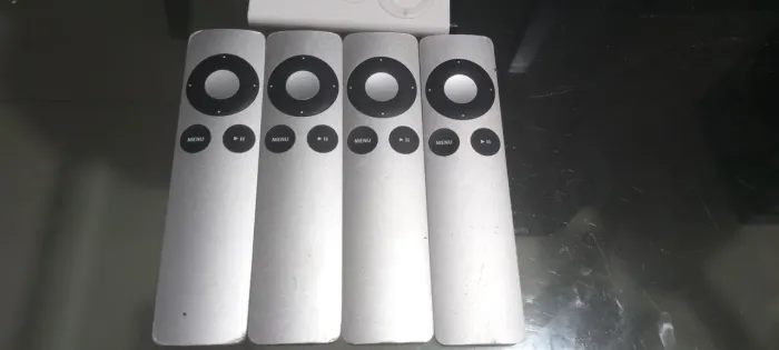 Controlas Apple tv originais usados 50 cada Ceilândia 