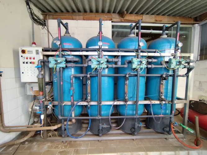 Desmineralizador de agua_troca Ionica 6000 litros / hora