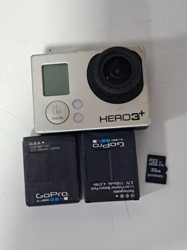 Câmera GoPro HERO3+ + 2 Baterias + Cartão MicroSD 32GB (Completa)