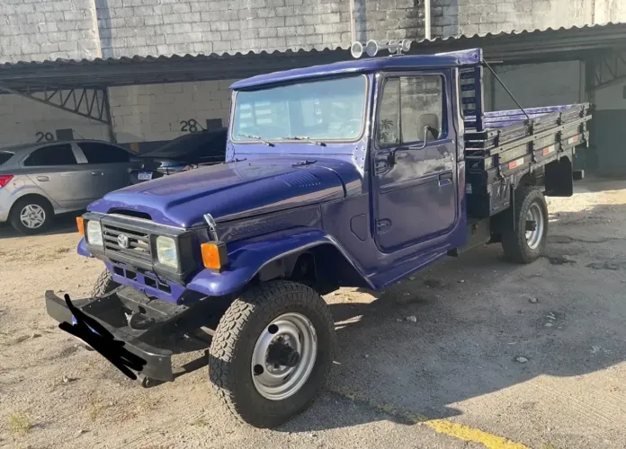 TOYOTA BANDEIRANTE