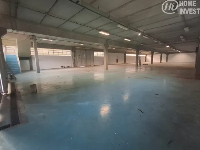 Galpão Comercial para Venda ou Locação em Jundiaí-SP, no Bairro Jardim das Tulipas: 3 Sala