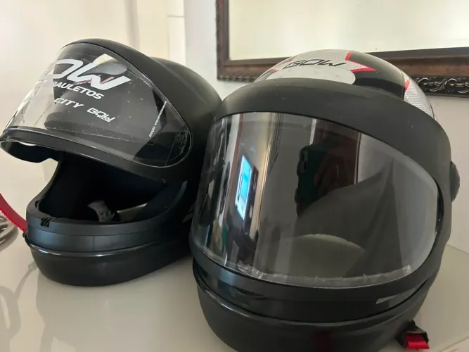 VENDO 3 capacetes