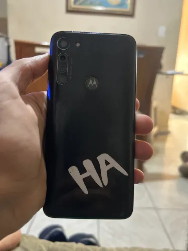 Motorola One Fusion preto pra sair