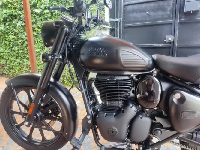 Royal Enfield Classic Stealth Black 350cc ABS 2026 - Igual a zero km - toda original