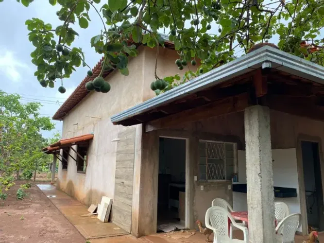 VENDE-SE EXCELENTE CHÁCARA EM CONDOMÍNIO - PRÓXIMA A MONTES CLAROS/MG 