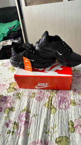 tênis nike Tn