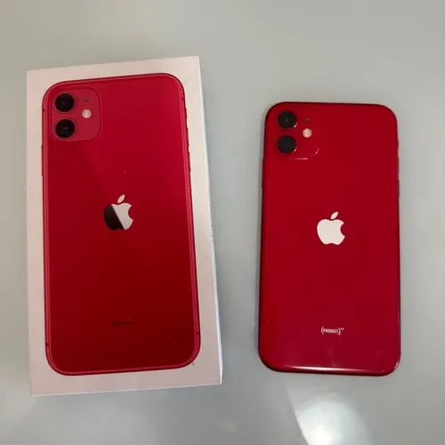 iPhone 11 perfeito.