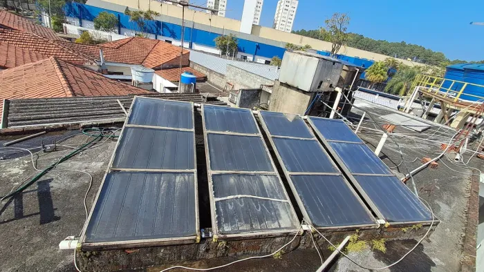 Sistema de aquecimento solar Soletrol boiler 500L 4 placas Solares