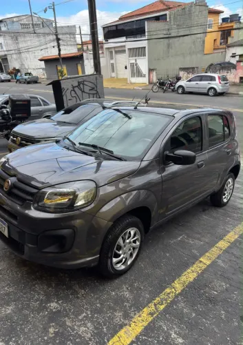 Fiat Uno Attractive 1.0 EVO Fire Flex 8V 5P 2021