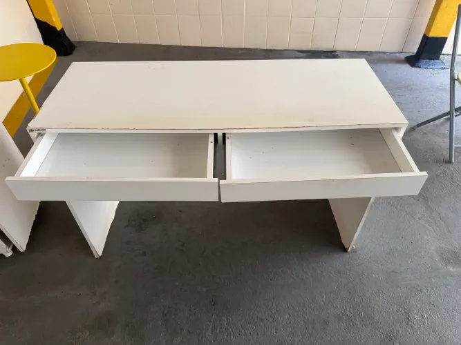 Mesa estudo com 2 gavetas