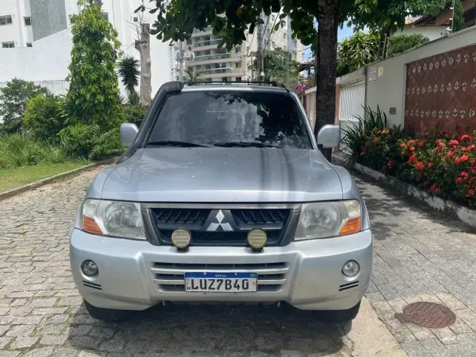 Mitsubishi Pajero HPE Full 3.2 4X4 T.i.dies. 5P AUT 2006