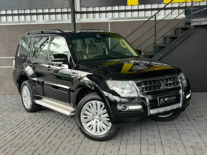 Mitsubishi Pajero HPE Full 3.2 4X4 T.i.dies. 5P AUT 2020