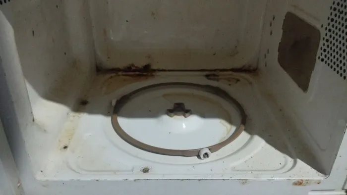 Microondas para retirada de peças