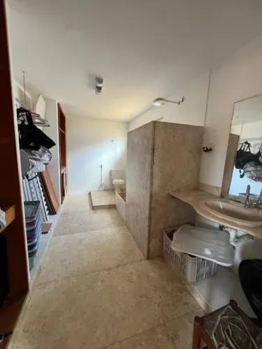 ? Casa em Lagoa Nova.  Localizada em um dos bairros mais valorizados de Natal, ? essa ca
