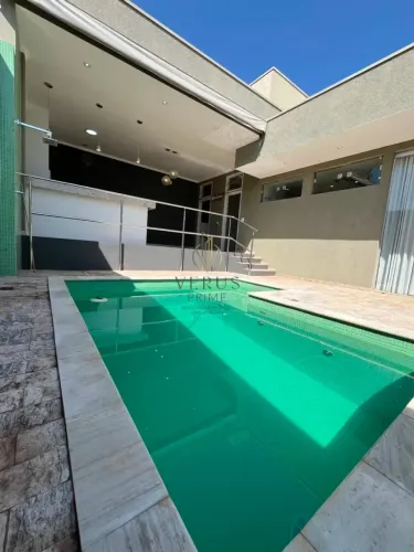 Casa excelente com piscina a venda no Pq da Imprensa em Mogi Mirim