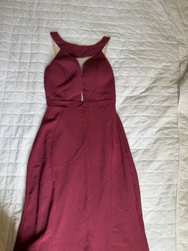 Vestido madrinha vinho