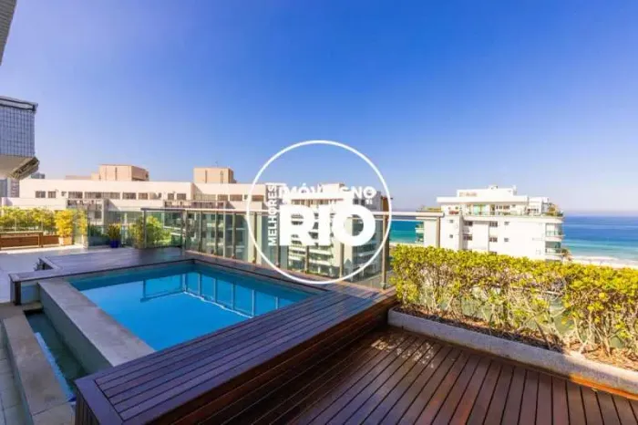 Cobertura Duplex na Barra da Tijuca à Venda
