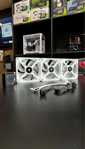 Kit fans Corsair QX120mm + Controladora